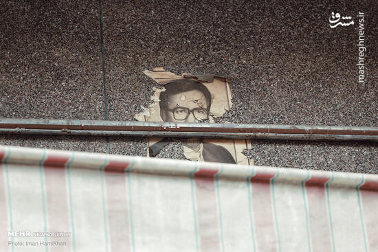 عکس/ خاطرات برجای مانده نامزدها روی دیوار شهر