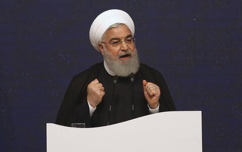روحانی: آمریکایی‌ها دروغ می‌گویند که دارو را تحریم نکرده‌اند