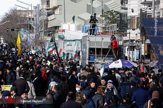 عکس/ لاریجانی در راهپیمایی 22 بهمن