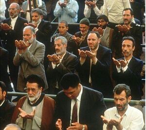 خوانندگی را رها کرد و اسلام را پذیرفت