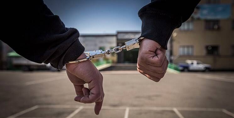قاتل فراری با اعلان قرمز پلیس اینترپل دستگیر شد قاتل فراری با اعلان قرمز پلیس اینترپل دستگیر شد