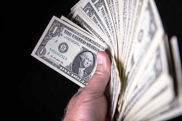 قیمت دلار در آخر هفته چقدر شد؟ قیمت دلار در آخر هفته چقدر شد؟