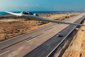 ماموریت خاص پهپادهای سپاه در مقابله با خشکسالی/ بارورسازی ابرها با RQ-۱۷۰ ایرانی ماموریت خاص پهپادهای سپاه در مقابله با خشکسالی/ بارورسازی ابرها با RQ-170 ایرانی - کراپشده