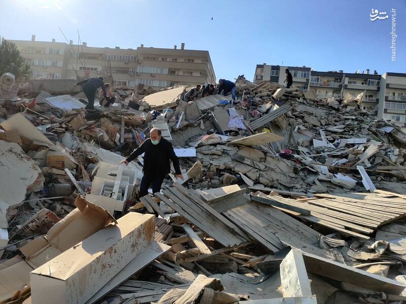 عکس/ وقوع زلزله مهیب در ازمیر ترکیه