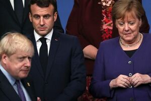 مرکل و ماکرون درخواست تماس تلفنی از سوی جانسون را نپذیرفتند مرکل و ماکرون درخواست تماس تلفنی از سوی جانسون را نپذیرفتند - کراپشده