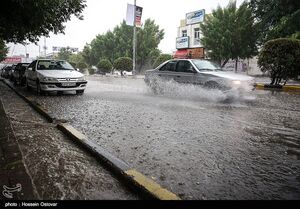 برف و باران در محورهای برون شهری ۱۵ استان