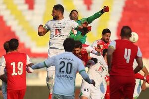پرسپولیس - سپاهان؛ فینال قبل از دربی/ تراکتور در نصف جهان پرسپولیس - سپاهان؛ فینال قبل از دربی/ تراکتور در نصف جهان - کراپشده