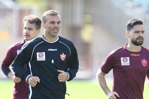 اعلام جزئیات آسیب دیدگی سیدجلال حسینی و کنعانی از زبان پزشک پرسپولیس اعلام جزئیات آسیب دیدگی سیدجلال حسینی و کنعانی از زبان پزشک پرسپولیس - کراپشده