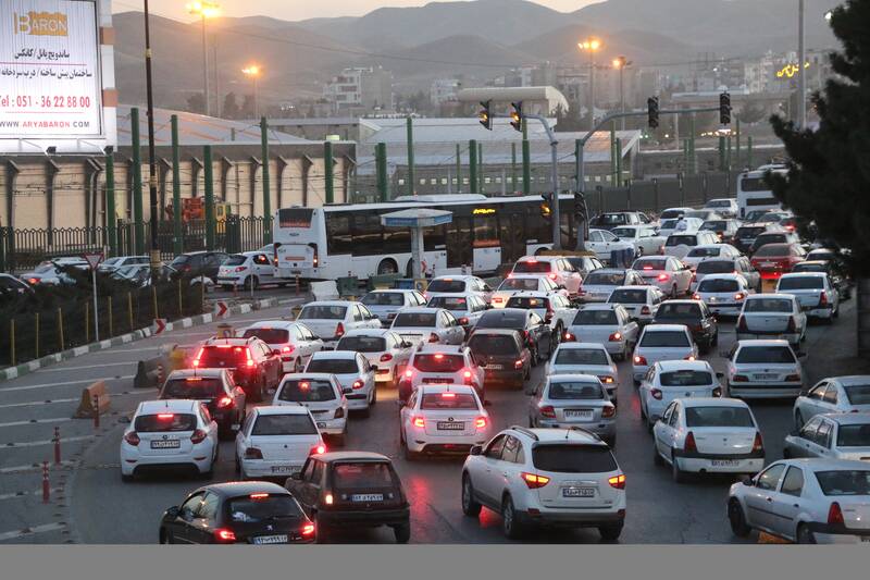 ترافیک سنگین در جاده‌های منتهی به ییلاقات مشهد