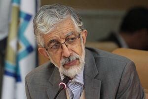 انقلاب اسلامی علیرغم تحرکات دشمنان با قدرت به راهش ادامه میدهد / باید کاری کنیم که طرف مقابل حساب کار خودش را بکند