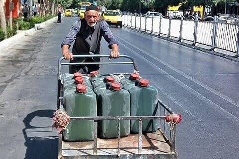 30 سال سلامم بوی نفت میداد