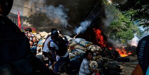 کشتار بیش از ۱۰۰ نفر از معترضان توسط ارتش میانمار در یک روز