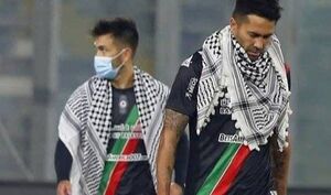 چفیه فلسطینی در تیم فوتبال شیلی+ تصاویر