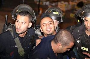 لبخند زندانی فلسطینی؛ تیری داغ‌تر از سلاح سرباز صهیونیستی