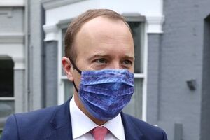 وزیر بهداشت متخلف انگلیس استعفا کرد وزیر بهداشت متخلف انگلیس استعفا داد - کراپشده