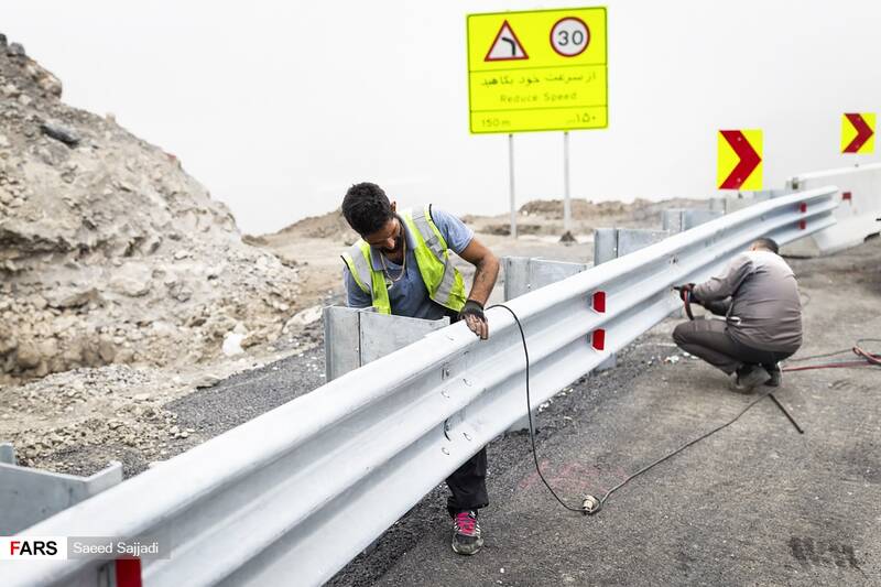 آماده‌سازی بخش شرقی تونل البرز، طولانی‌ترین تونل خاورمیانه توسط کارگران جهت بهره‌برداری آزمایشی