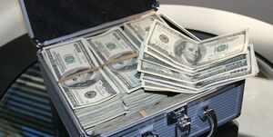 اتلاف منابع دولت با اجرای سیاست ارز 4200