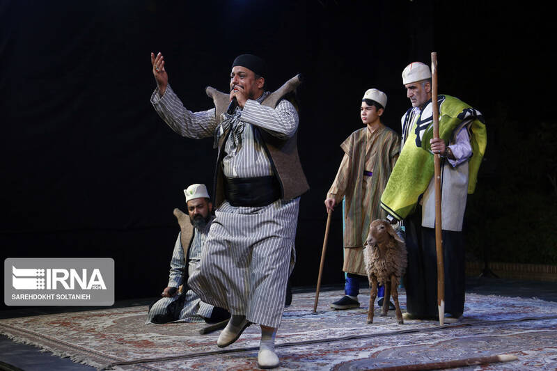 عکس/ تعزیه خوانی «شبیه حسین (ع)»