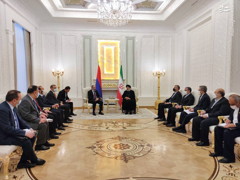 دیدار رئیس‌جمهور ایران با نخست وزیر ارمنستان