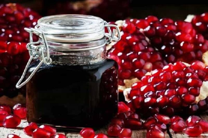 رب،انار،رنگ،آب،آلوچه،آبكش،قابلمه،طعم،يخچال،نمك،دانه
