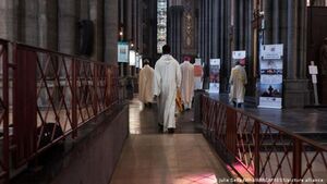 فرانسه در شوک سوء استفاده‌های انجام شده در کلیسای کاتولیک