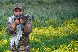 اصابت بلای آسمانی بر سر توهینکننده به مدافعان حرم! مدافع حرم فاطمیون شهید محمد رضایی - ده خیر - کراپشده