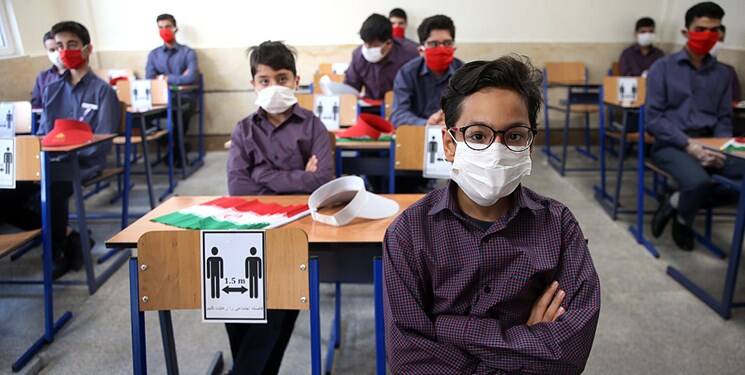 فیلم/ اولین روز بازگشایی مدارس پس از 20 ماه چگونه گذشت؟