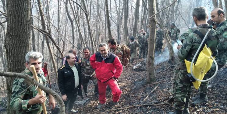 مهار آتش جنگل‌های مرزن‌آباد توسط بالگردهای سپاه 