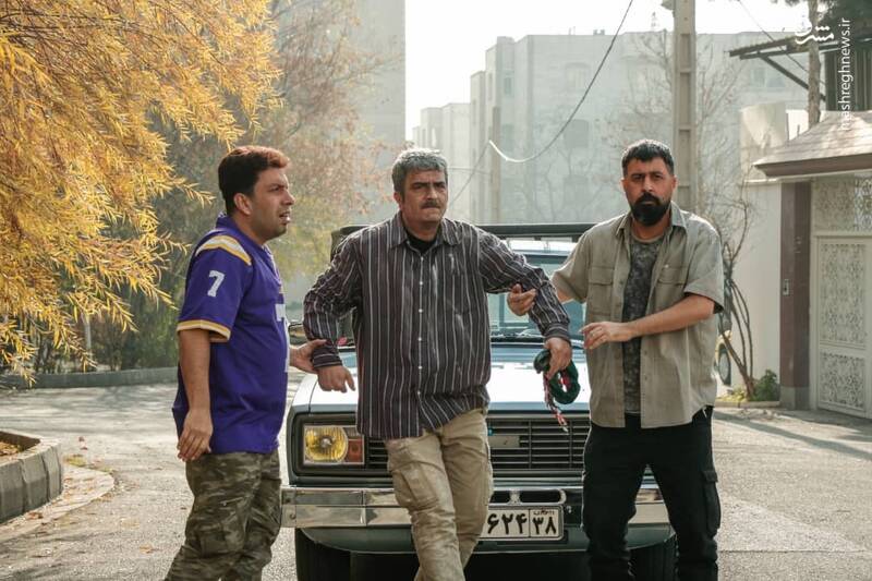 موتورسواری بازیگران سریال «خوشنام» در خیابان‌های تهران 