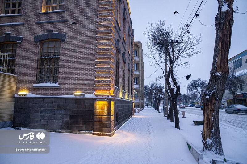 برف زمستانه اردبیل / ساختمان موزه شهرداری