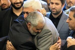 گزارش شبکه عراقی از مکالمه مهم دو سردار پیش از شهادت/ عادتی که ابومهدی المهندس تا شب شهادت خود ترک نکرد گزارش شبکه عراقی از مکالمه مهم دو سردار پیش از شهادت | عادتی که ابومهدی المهندس تا شب شهادت خود ترک نکرد - کراپشده