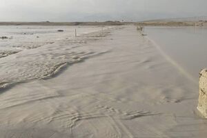 انحراف خودرو در مسیر سیل ۱ کشته و ۳ مصدوم بر جای گذاشت