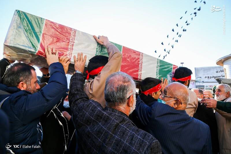 مراسم تشییع پیکر پاک هشت شهید گمنام تازه تفحص شده دفاع مقدس در رشت