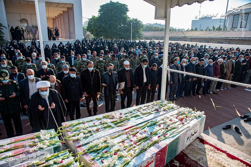مراسم تشییع پیکر پاک چهار شهید گمنام تازه تفحص شده دفاع مقدس در بوشهر