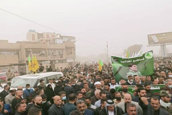 حضور گسترده مردم عراق در مراسم تشییع پیکر مقام سازمان بدر +تصاویر