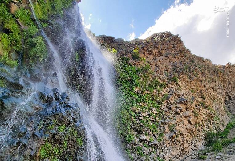 عکس/ آبشاری در قلب طبیعت اردبیل