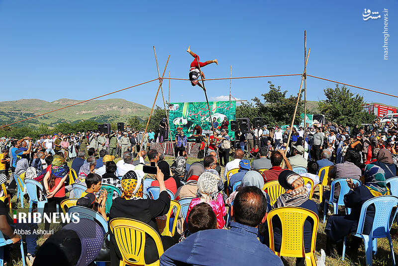 عکس / جشنواره گل سوسن چلچراغ در روستای داماش 15