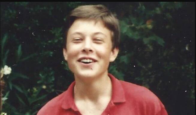 ایلان ماسک؛ یک نابغه اسطورهای یا یک پروژه تبلیغاتی-رسانهای؟ / آیا ماسک واقعا موسس «پی پَل» و «تسلا» بود؟ +تصاویر و اسناد