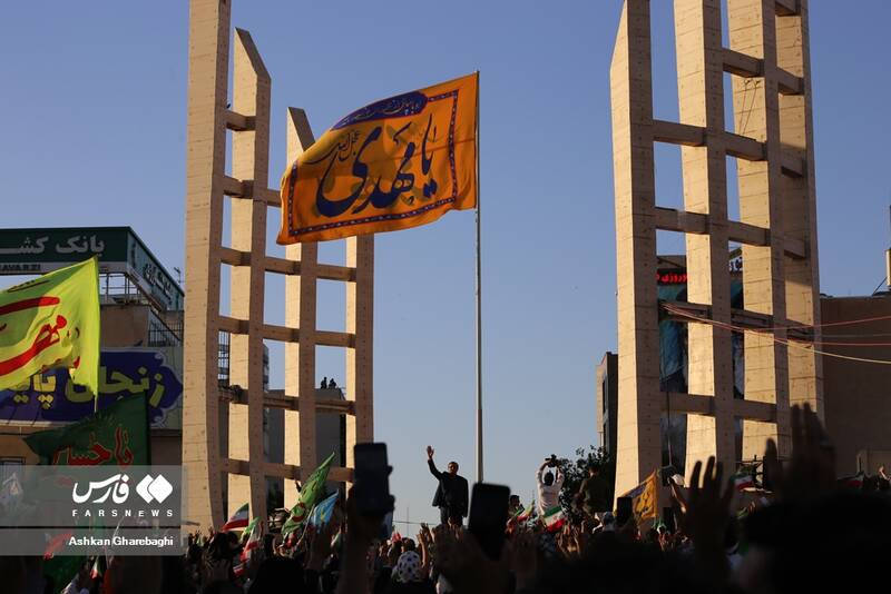 لبیکگویی دهه نودیهای زنجان با سرود سلام فرمانده +فیلم