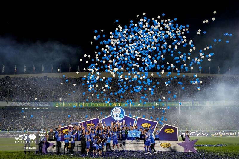 الکساندر نوری از استقلال سوء استفاده کرد