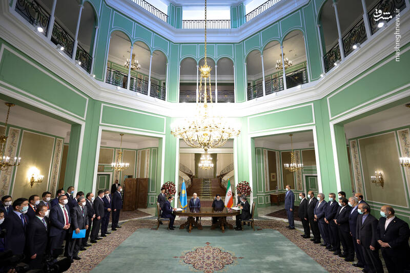 عکس/ امضاء اسناد همکاری بین ایران و قزاقستان