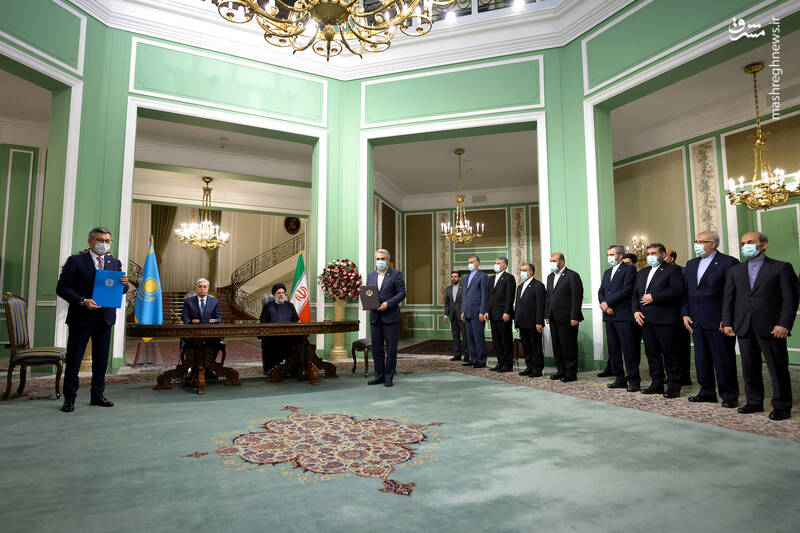 عکس/ امضاء اسناد همکاری بین ایران و قزاقستان