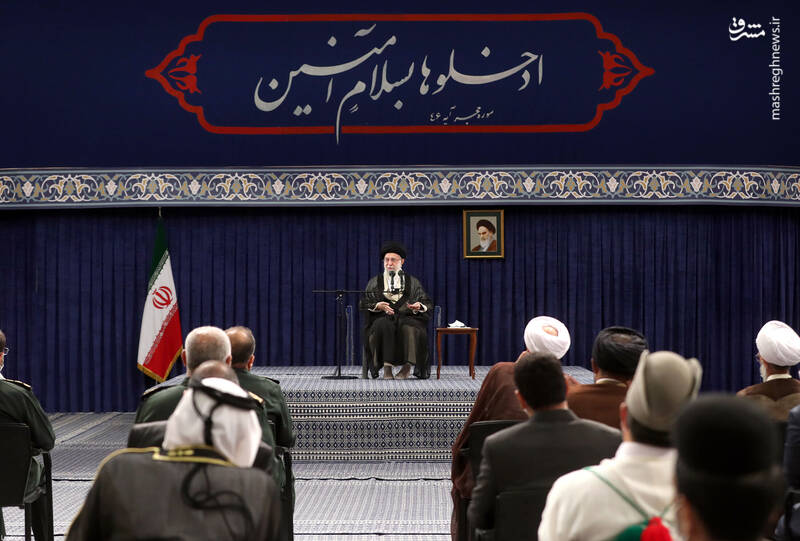 برنامه دشمن تضعیف ایمان و امید و القاء بنبست و کارنابلدی مسئولان است/ نیروی انتظامی برای دستگیری فوری سارقان بانک ملی باید تشویق شود/ هر کسی که مردم را از آینده ناامید کند برای دشمن دارد کار میکند