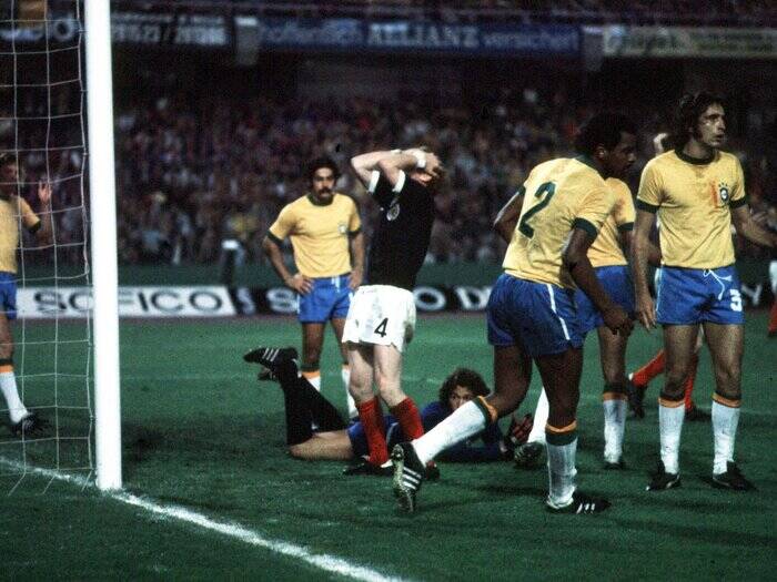 وقتی «فوتبال» به جنگ «مرگ» رفت؛ پرپر شدن گل مولر زیر آوار زلزله رودبار