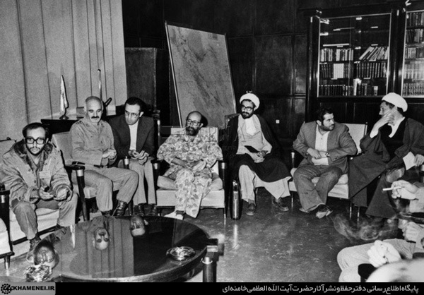 روایت رهبر انقلاب از مجاهدی که در همه جا یک خط را تعقیب میکرد