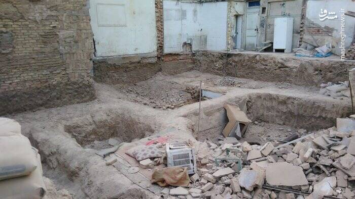 ریزش یک ساختمان قدیمی در تهران +عکس