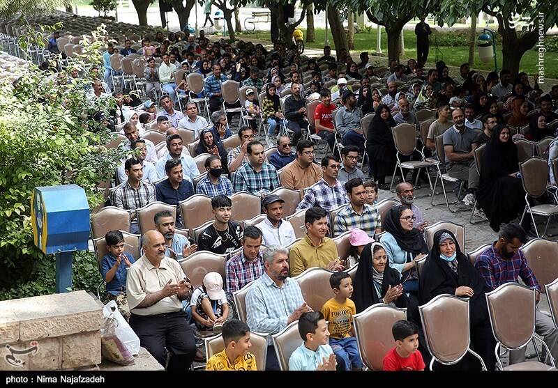 عکس/ پیاده روی خانوادگی باغبانان نمونه مشهد