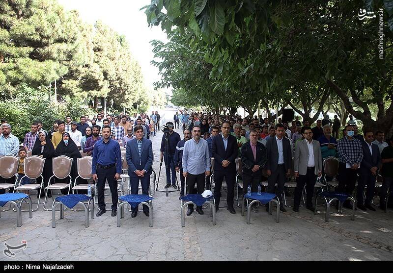 عکس/ پیاده روی خانوادگی باغبانان نمونه مشهد