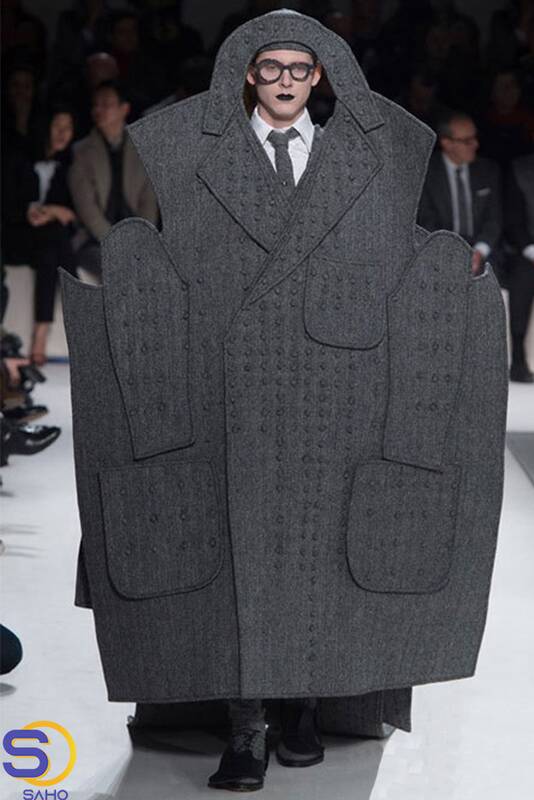 تقلید عجیب یک خواننده از لباس یکی از اعضا «بیتیاس» در کنسرت!/آسیبشناسی «لباس مفهومی»