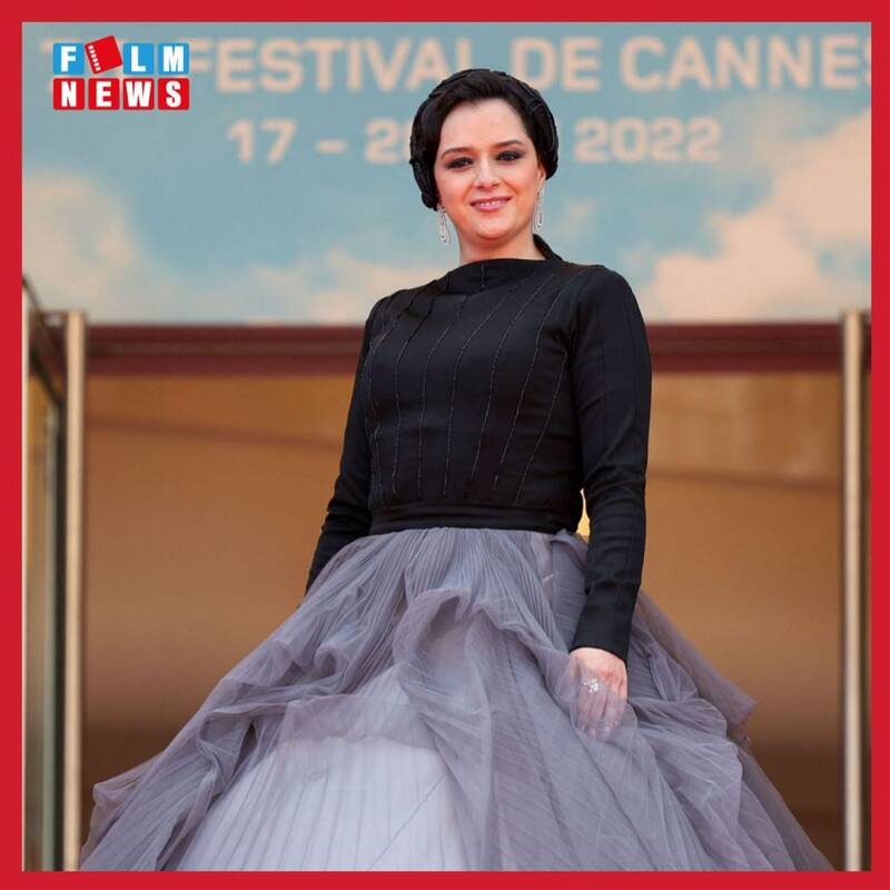 تقلید عجیب یک خواننده از لباس یکی از اعضا «بیتیاس» در کنسرت!/آسیبشناسی «لباس مفهومی»